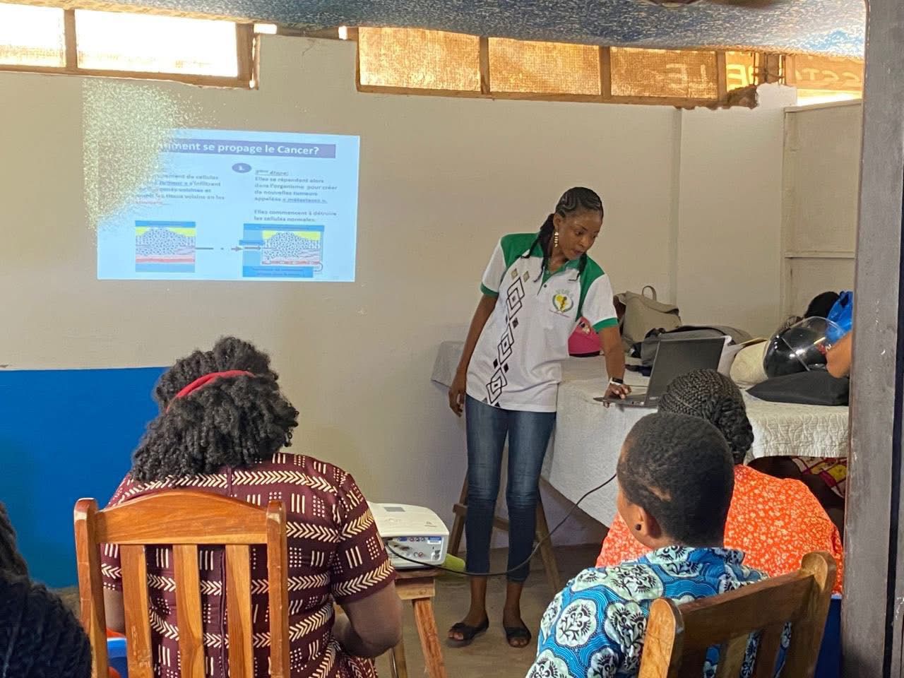 Sensibilisation sur les cancers féminins 